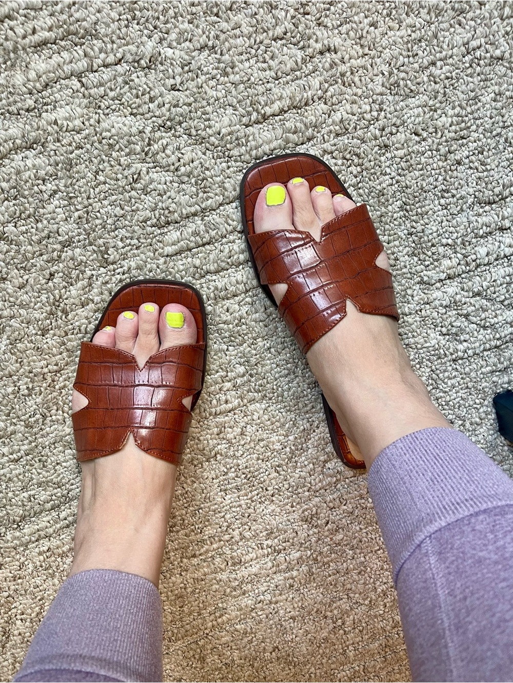 Brown Croc-Embossed Women's Slide Sandals sz 10
